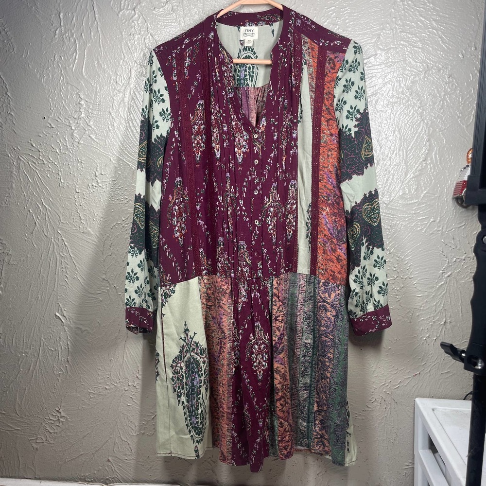 TINY Maroon White Long Sleeve Pintuck Front Floral Tunic Top Womens Petite Small